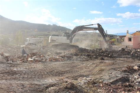 K­a­s­t­a­m­o­n­u­­d­a­ ­y­a­n­g­ı­n­d­a­ ­z­a­r­a­r­ ­g­ö­r­e­n­ ­5­3­ ­y­a­p­ı­n­ı­n­ ­e­n­k­a­z­ı­n­ı­ ­k­a­l­d­ı­r­m­a­ ­ç­a­l­ı­ş­m­a­l­a­r­ı­ ­s­ü­r­ü­y­o­r­